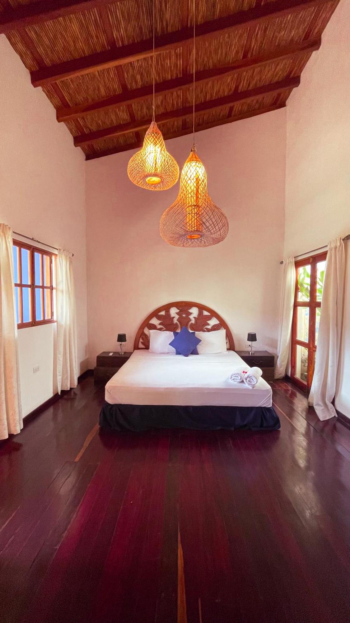 Miss Margrits Bed & Breakfast กรานาดา ภายนอก รูปภาพ