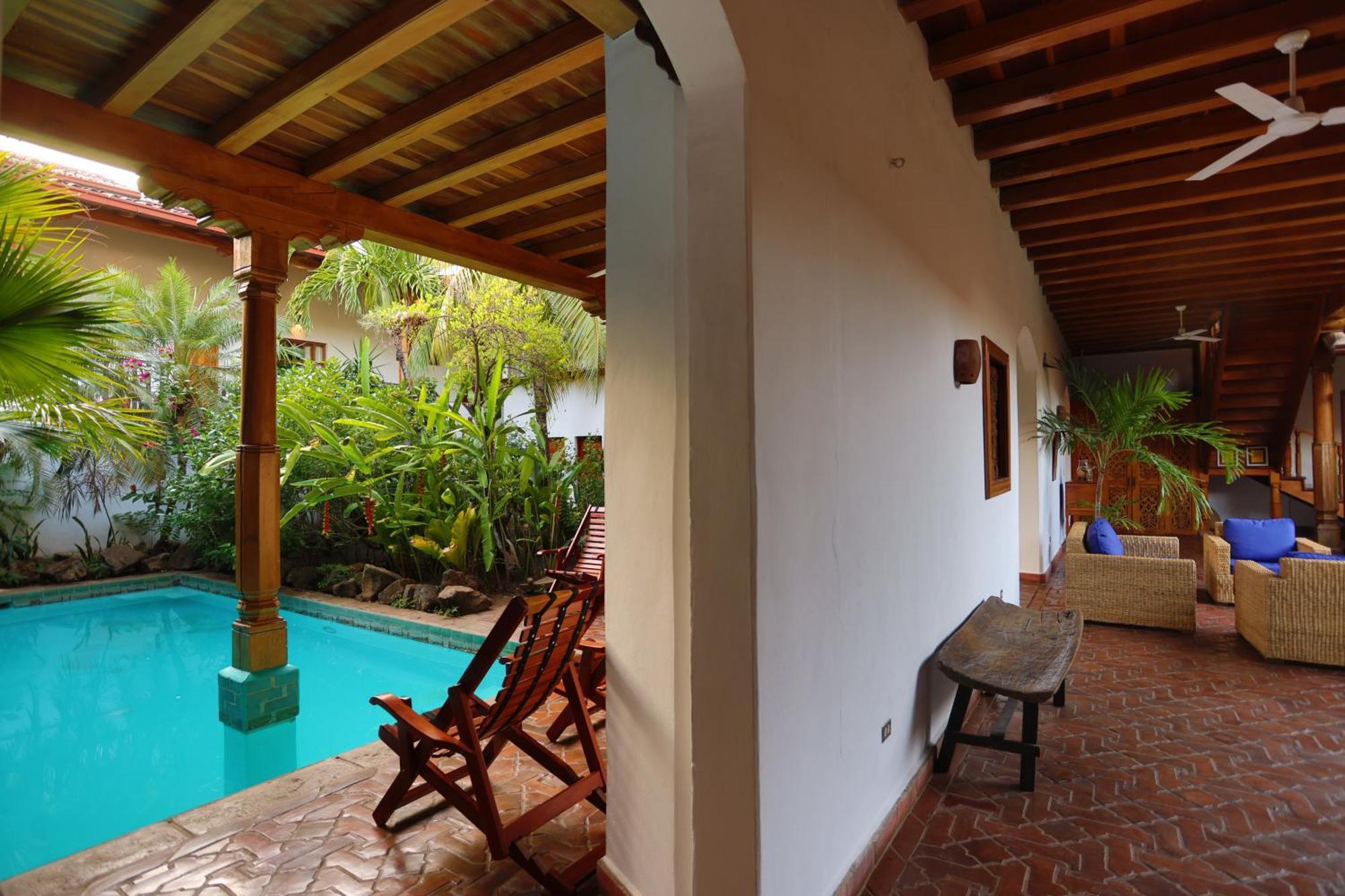 Miss Margrits Bed & Breakfast กรานาดา ภายนอก รูปภาพ