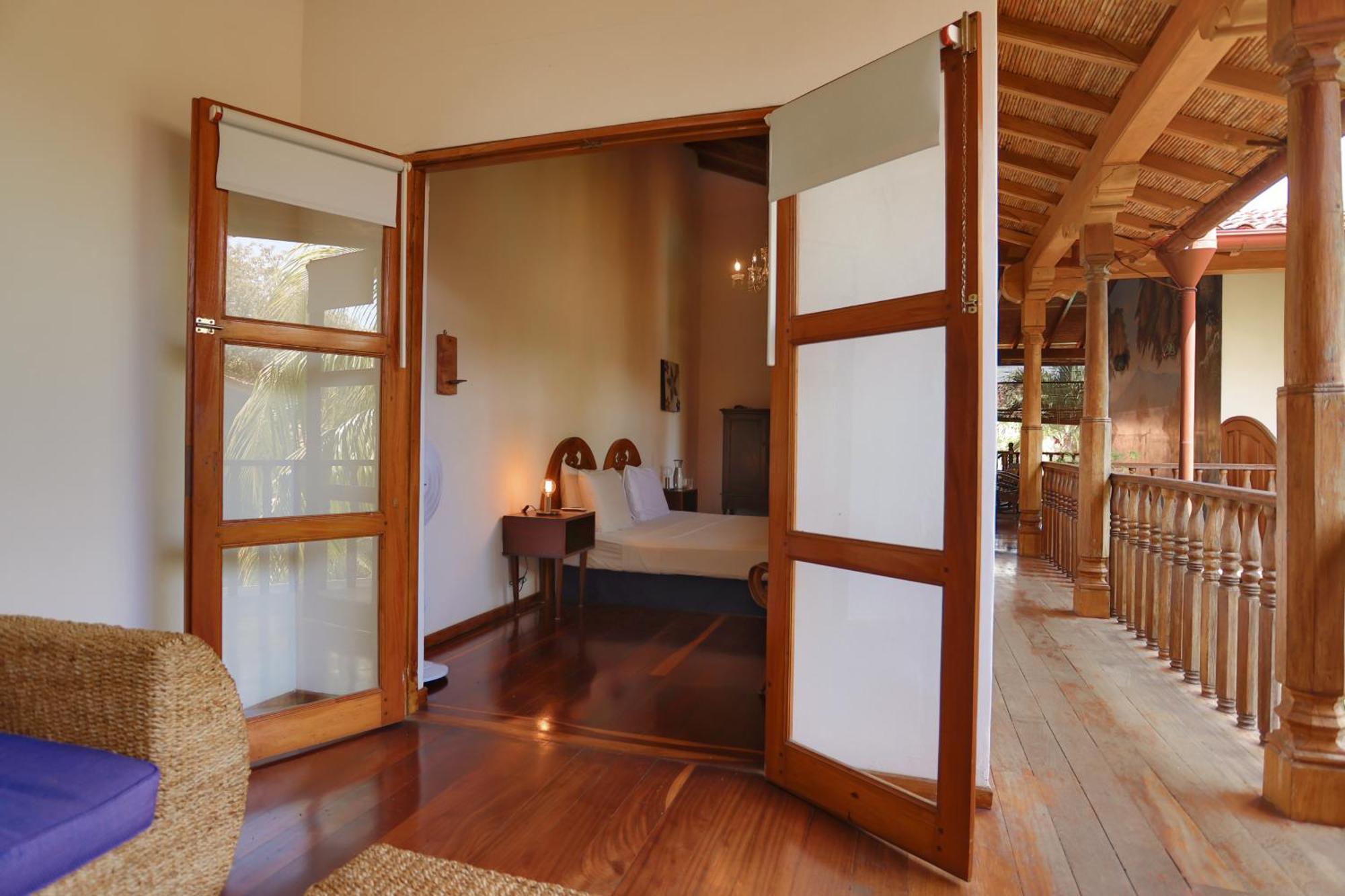 Miss Margrits Bed & Breakfast กรานาดา ภายนอก รูปภาพ
