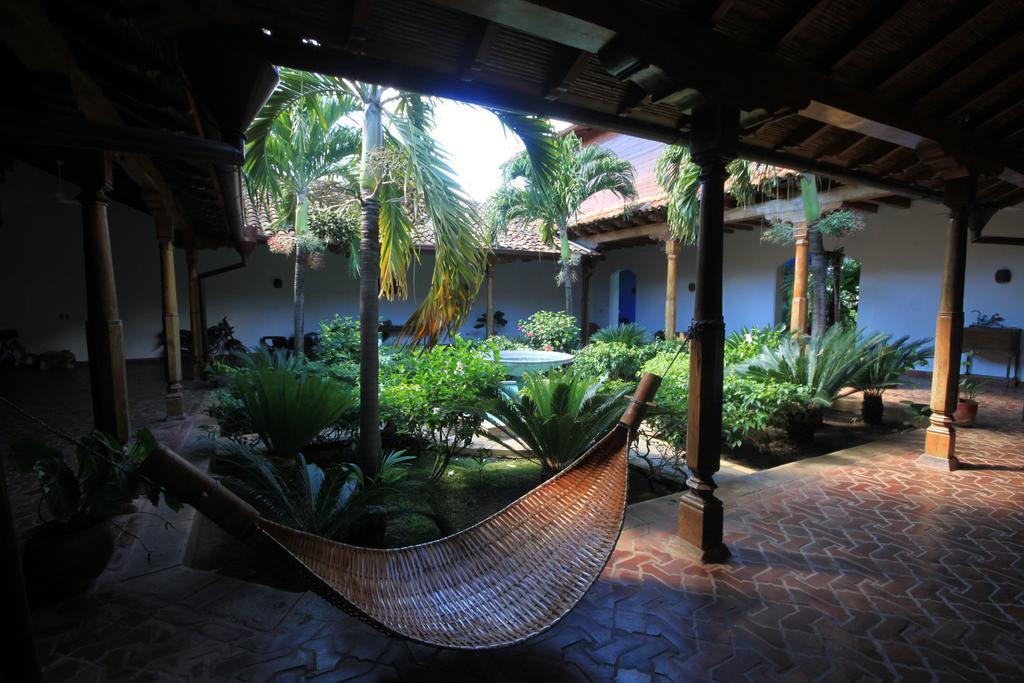 Miss Margrits Bed & Breakfast กรานาดา ภายนอก รูปภาพ