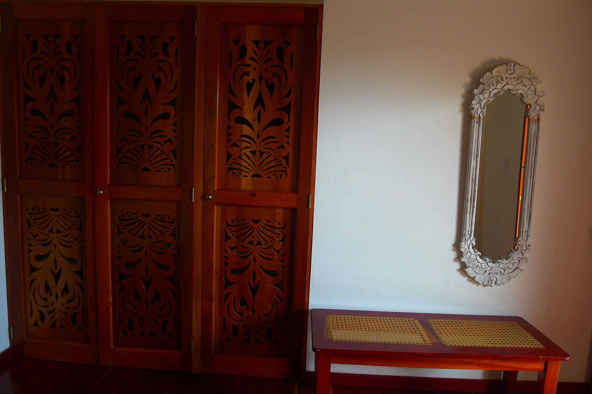 Miss Margrits Bed & Breakfast กรานาดา ภายนอก รูปภาพ